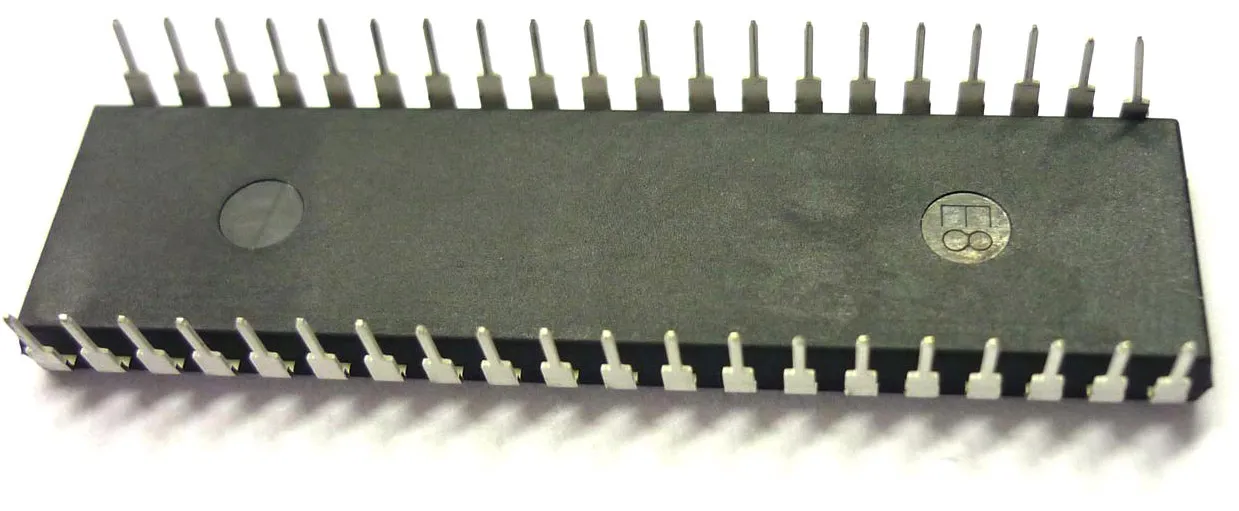 EUROLITE CPU LED ML-Spot mit QCL LED