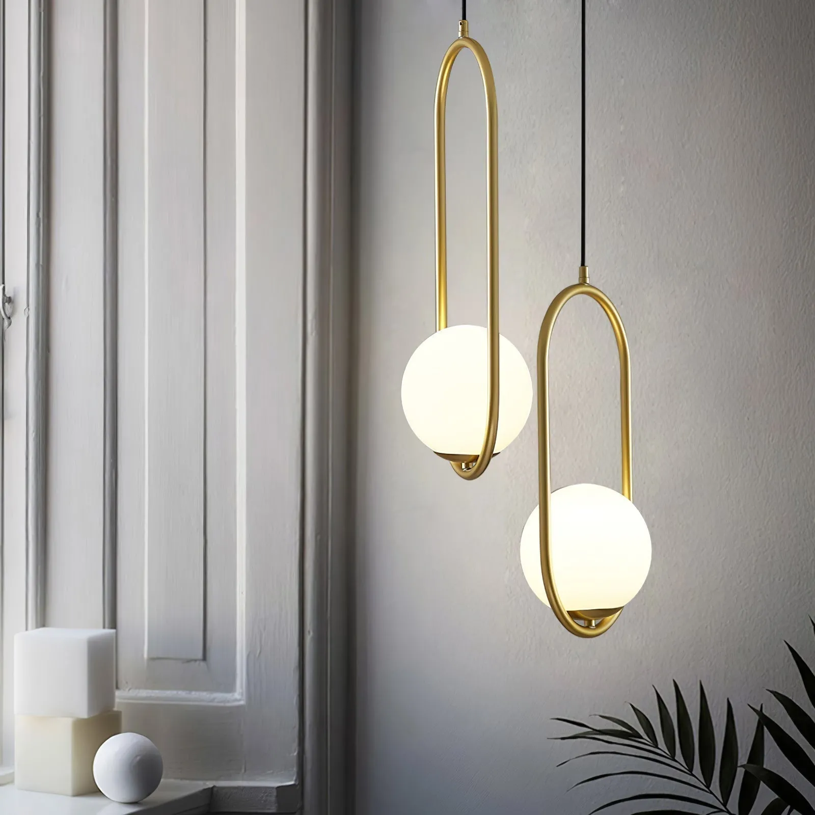 Aufhängung Mila aus Metall und Glas – Moderne Lampe mit elegantem Design