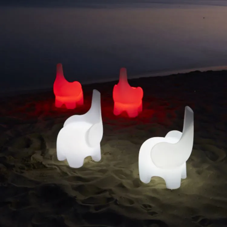 Stuhl mit RGB Licht Tino Myyour